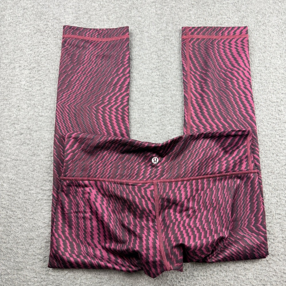 Lululemon Athletica Crop Leggings Women's Size 8 Burgundy Geometric Print